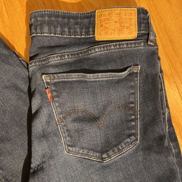 Levi’s 711 skinny dark wash size 31 - Picture 2 of 16